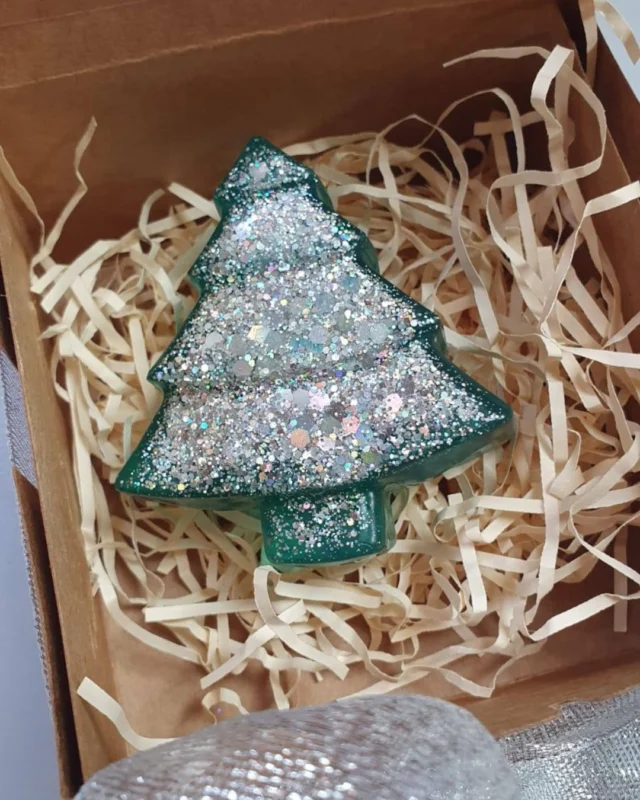 Get creative for Christmas! 🎄 Come along for a cosy 90-minute festive Soap Making Workshop with @funlaboratoryclub 🧼

Learn how to make three beautiful, high-quality soaps using festive silicone moulds. Infuse your creations with warming winter essential oils like cinnamon, clove and pine before decorating with stunning natural botanicals.

Gift your soaps to someone special or keep them as a treat for yourself! 

⏰ Monday 15 December, 11am – 12.30pm 
🎫 Visit the link in bio to book or visit guildford-institute.org.uk 

📸: Fun Laboratory Club

#guildford #surrey #soapmaking #festivesoapmaking #christmasworkshop #festiveworkshop #christmascraft #creativehchristmas #crafty #whatsoninsurrey #whatsoninguildford #christmasinsurrey #funsoaplaboratory #charity #smallcharity #communityhub #artseducationcommunity